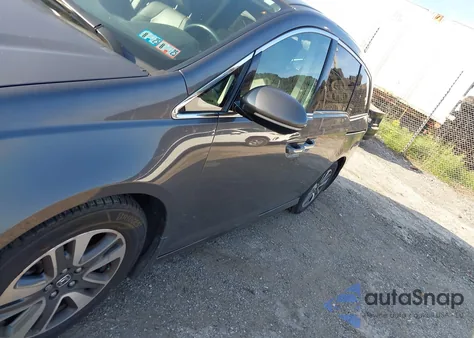 2015 Honda Odyssey Touring/Touring Elite из США, поврежденный, VIN 5FNRL5H94FB071825